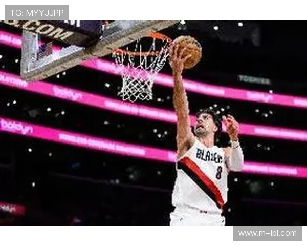 开拓者阿夫迪亚对雷霆砍下31分19篮板10助攻三双数据